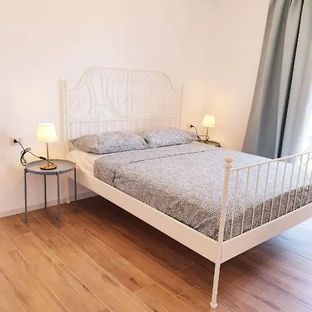Beach Apartments Marina Di Ragusa Апартаменты